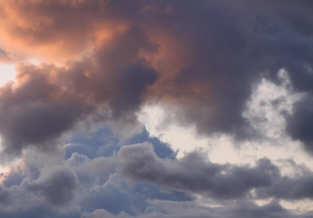 Photo dramatic sky background with clouds