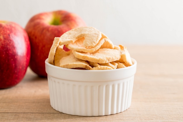 dried apple chips