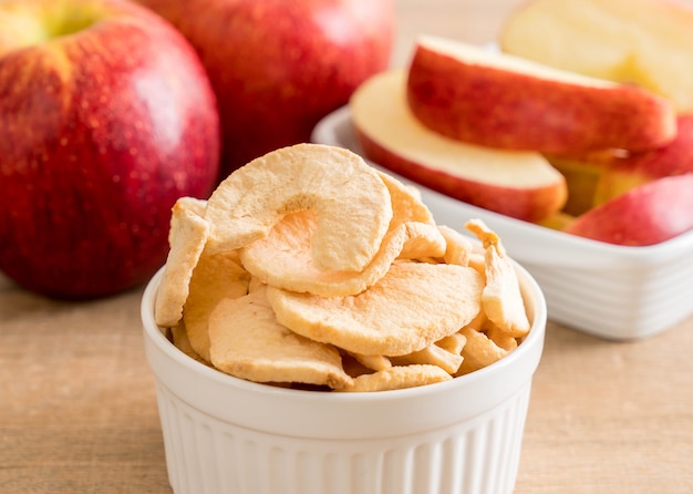 dried apple chips