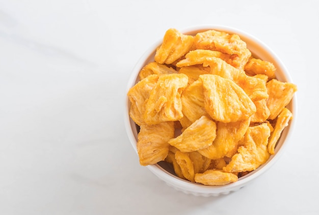 dried pineapple crispy chips