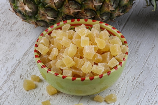 Dried pineapple