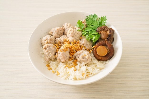 Dried Rice Porridge with Boiled Pork Bowl