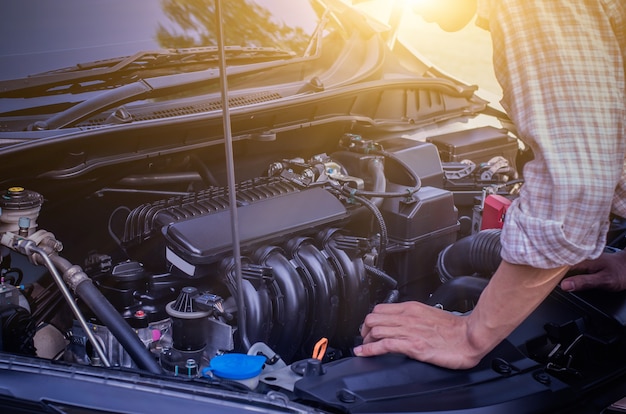 Driver is stressed with the car that does not start.