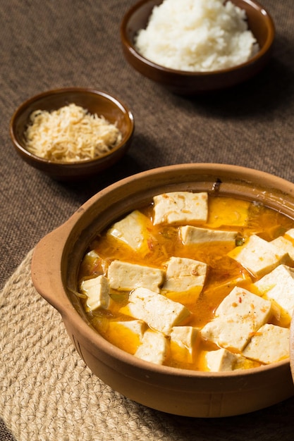 Dry roasted tofu pot on sackcloth