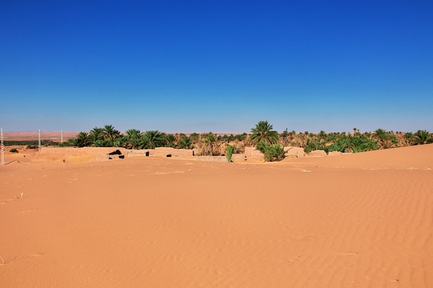 Dunes in Timimun abandoned city in Sahara desert, Algeria