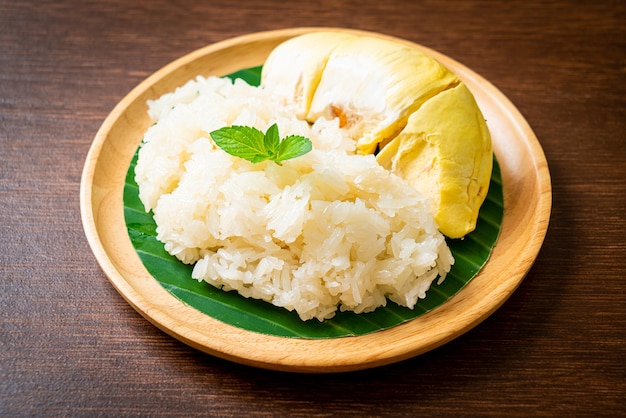 Durian sticky rice on plate