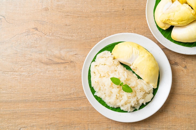 Durian sticky rice on plate