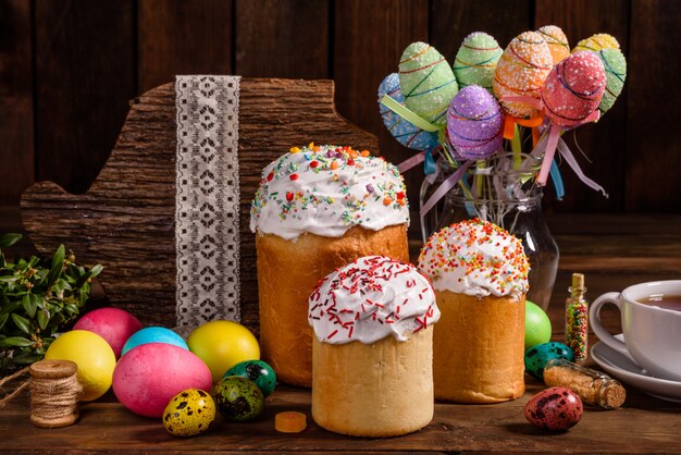 Easter cake and colorful decorative eggs