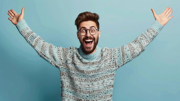 Photo ecstatic young man with a beard