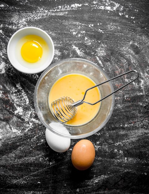 Photo eggs in bowls