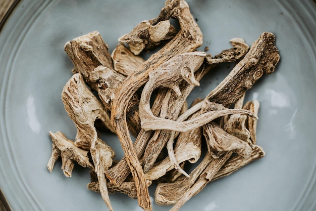 elecampane dry root for medicine