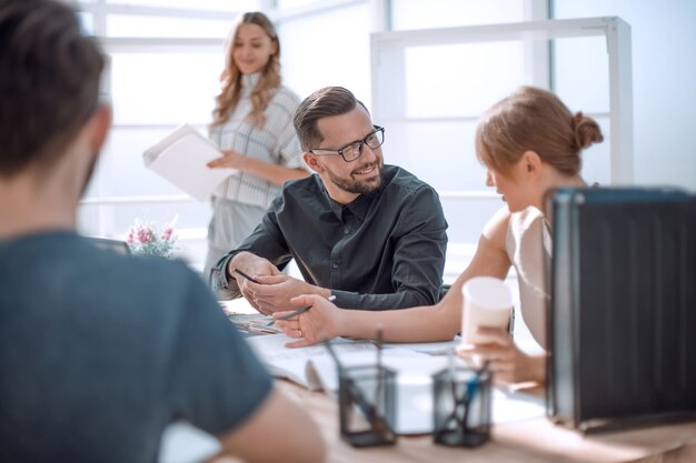 Employees discussing ideas for a new project