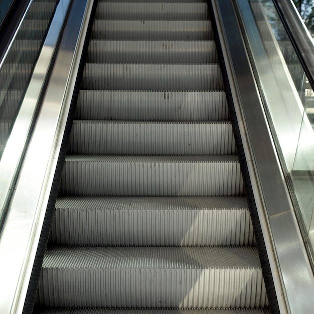 Escalator stair steps