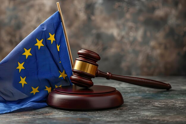 Photo eu flag and wooden gavel on table with space for text