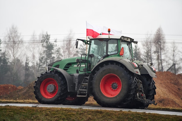 Europe Poland February 9 2024 Farmers in Poland block highways with tractors The strike affects traffic and trade across Europe Protest against cheap imports and environmental regulations