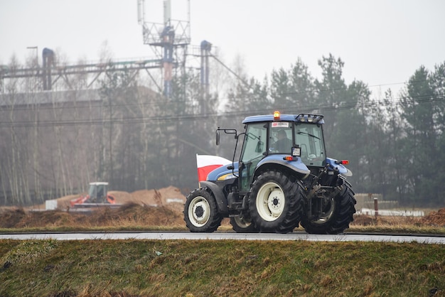 Europe Poland February 9 2024 Tractors on the road Polish farmers stage a massive demonstration against the government and the EU They claim that their livelihoods are threatened by low prices