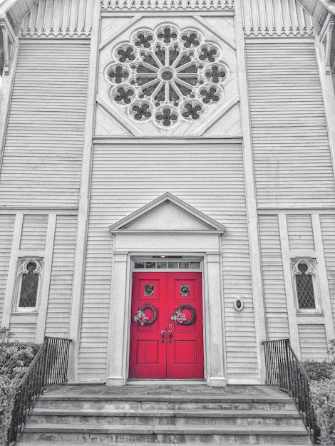 Photo facade of historic church