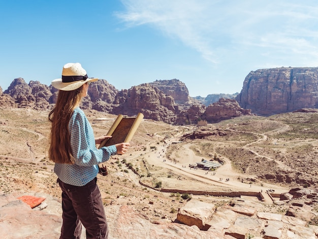 Fashionable woman exploring the sights