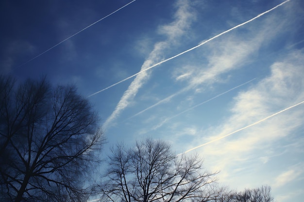 Photo february written in the sky with contrails