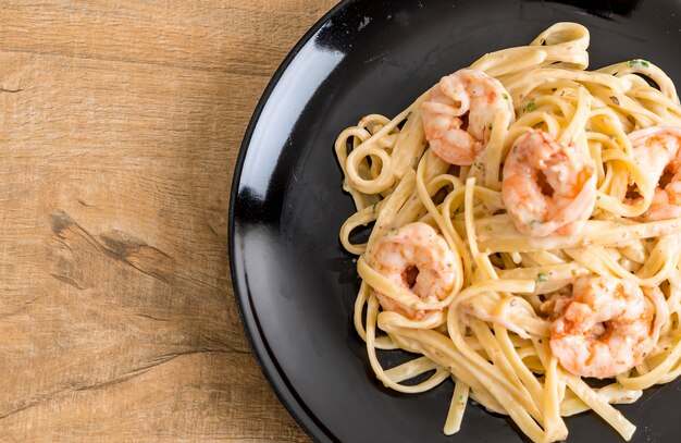 fettuccini pasta with shrimp