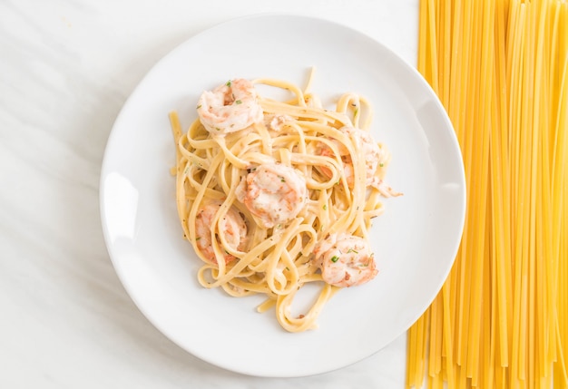 fettuccini pasta with shrimp