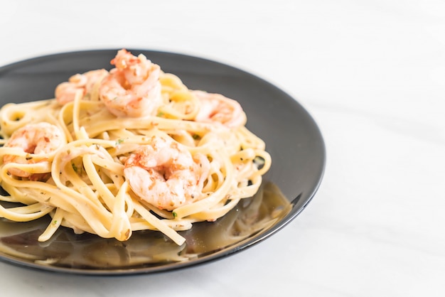 fettuccini pasta with shrimp