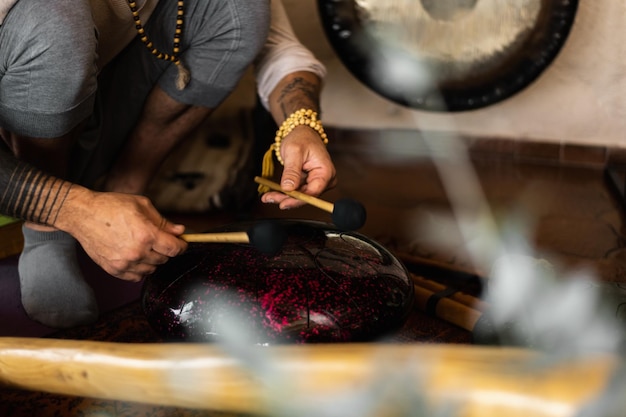 Finding Inner Peace A Sound Therapy Meditation Session with Quartz Crystal Singing Bowls and Zen Music