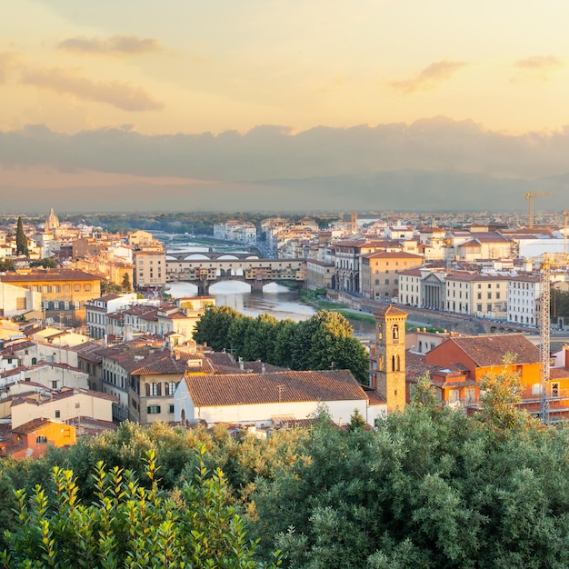 Firenze landmarks Florence bridges and cityscape