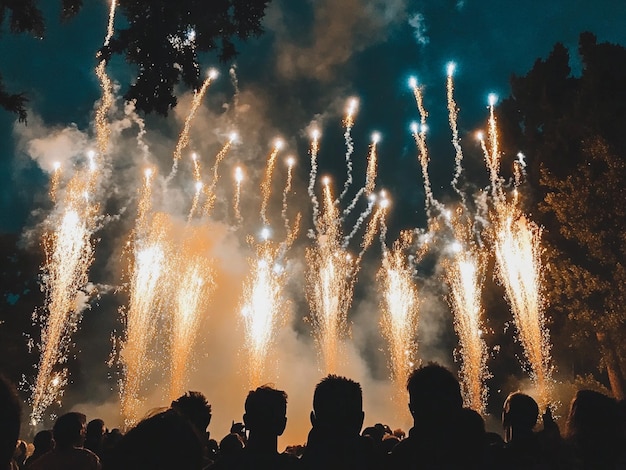 Photo firework display at night