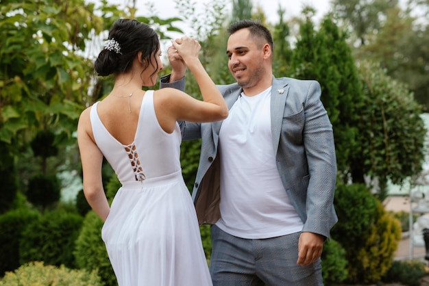 The first wedding dance of the bride and groom