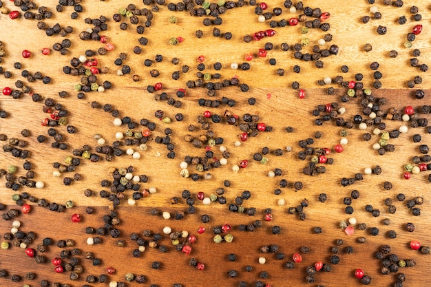 Five Pepper Mix Whole Peppercorns. Black White Green Red Peppercorns