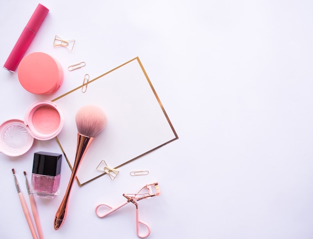 Flat lay of cosmetic accessories.