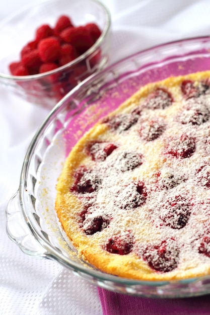 Flaugnarde with raspberries 