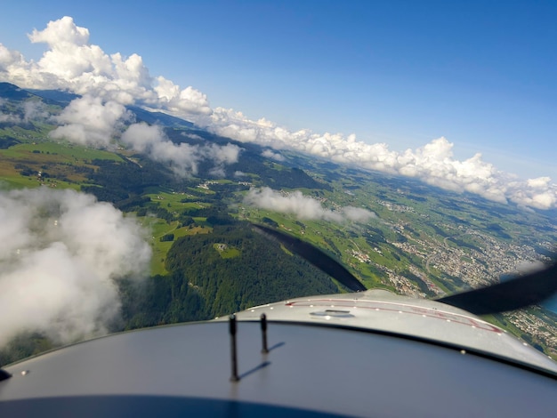 The flight over Switzerland with the propeller plane