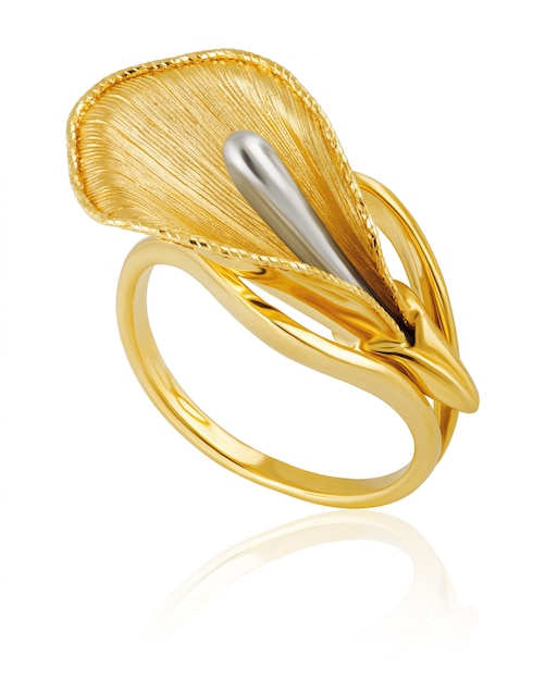 flower shaped ring of gold