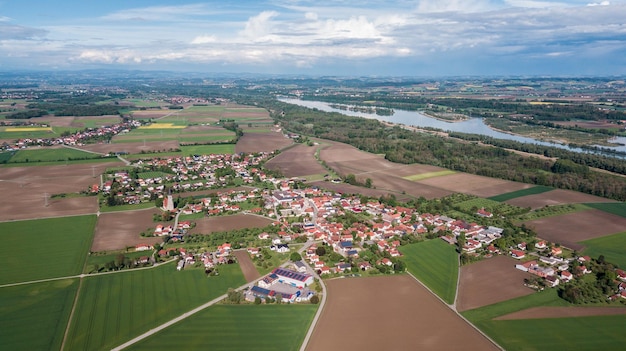 Fotografia con drone de un tipico pueblo de Bavaria en Bad Fussing