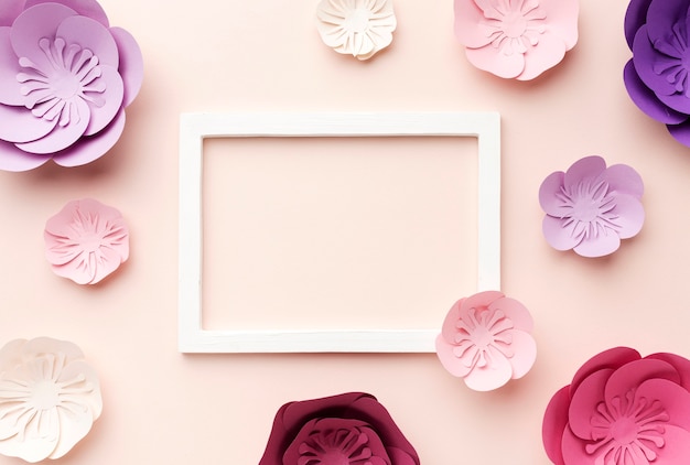 Frame with floral paper ornaments