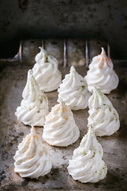 Photo french meringue as christmas fir tree