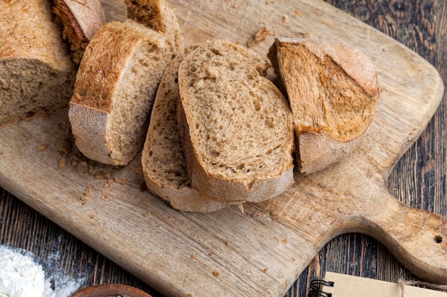 Fresh delicious bread made from flour and other natural ingredients homemade bread baked in the oven and ready for use as food