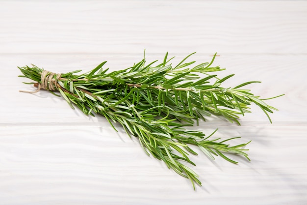 Photo fresh rosemary twig copyspace