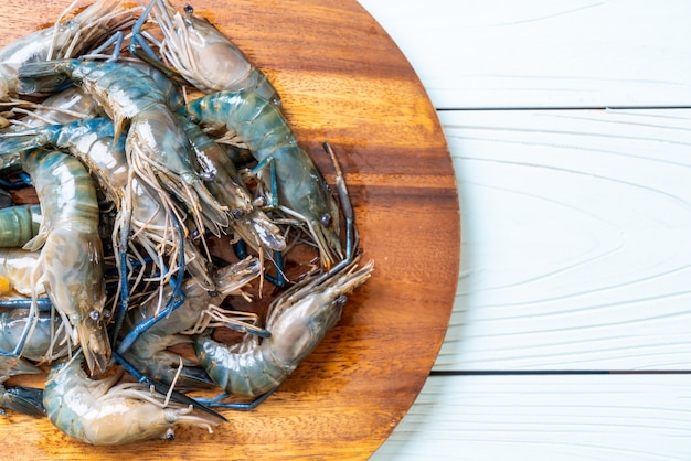 fresh shrimp on cutting board