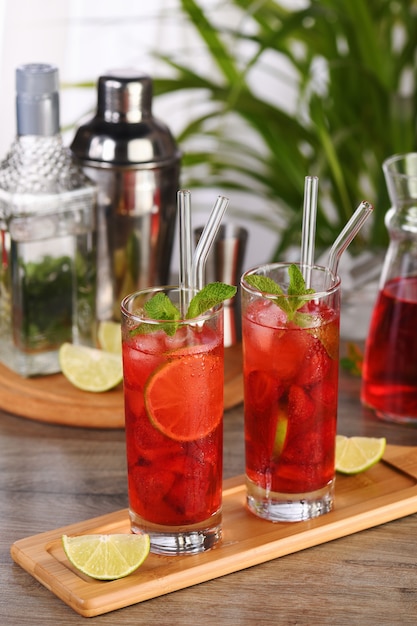 Fresh strawberries combined with fresh juice and tequila This mojito cocktail