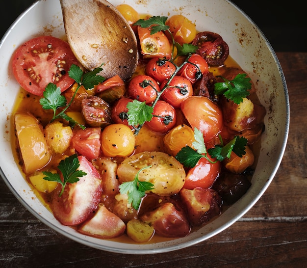 Fresh tomato sauce food photography recipe idea