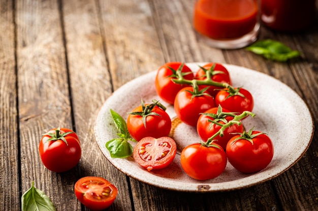 Fresh tomatoes in a plate