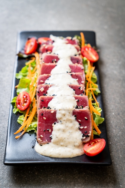 fresh tuna raw with vegetable salad and sauce