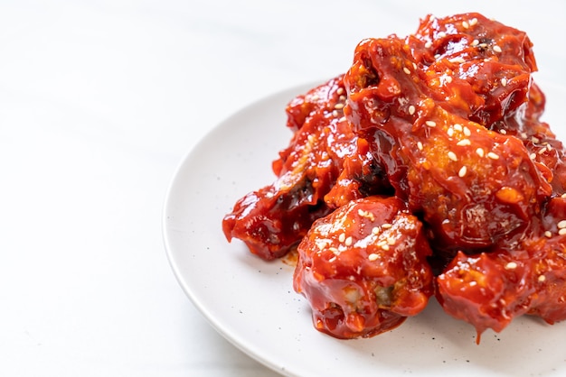 fried chicken with spicy sauce