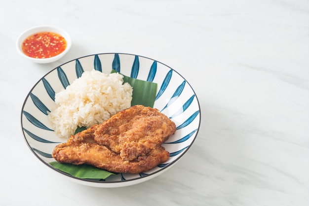 Fried chicken with sticky rice