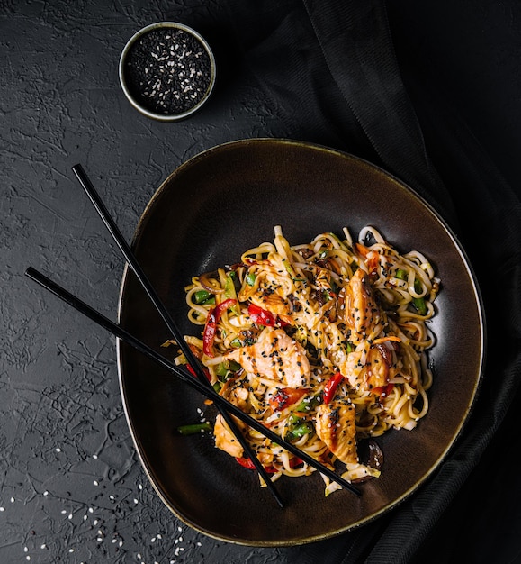 Fried noodles with chicken and vegetables chicken chow mein