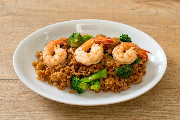 Fried rice with broccoli and shrimps