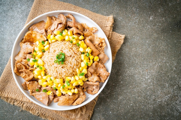 fried rice with pork sliced and corn in Japanese style